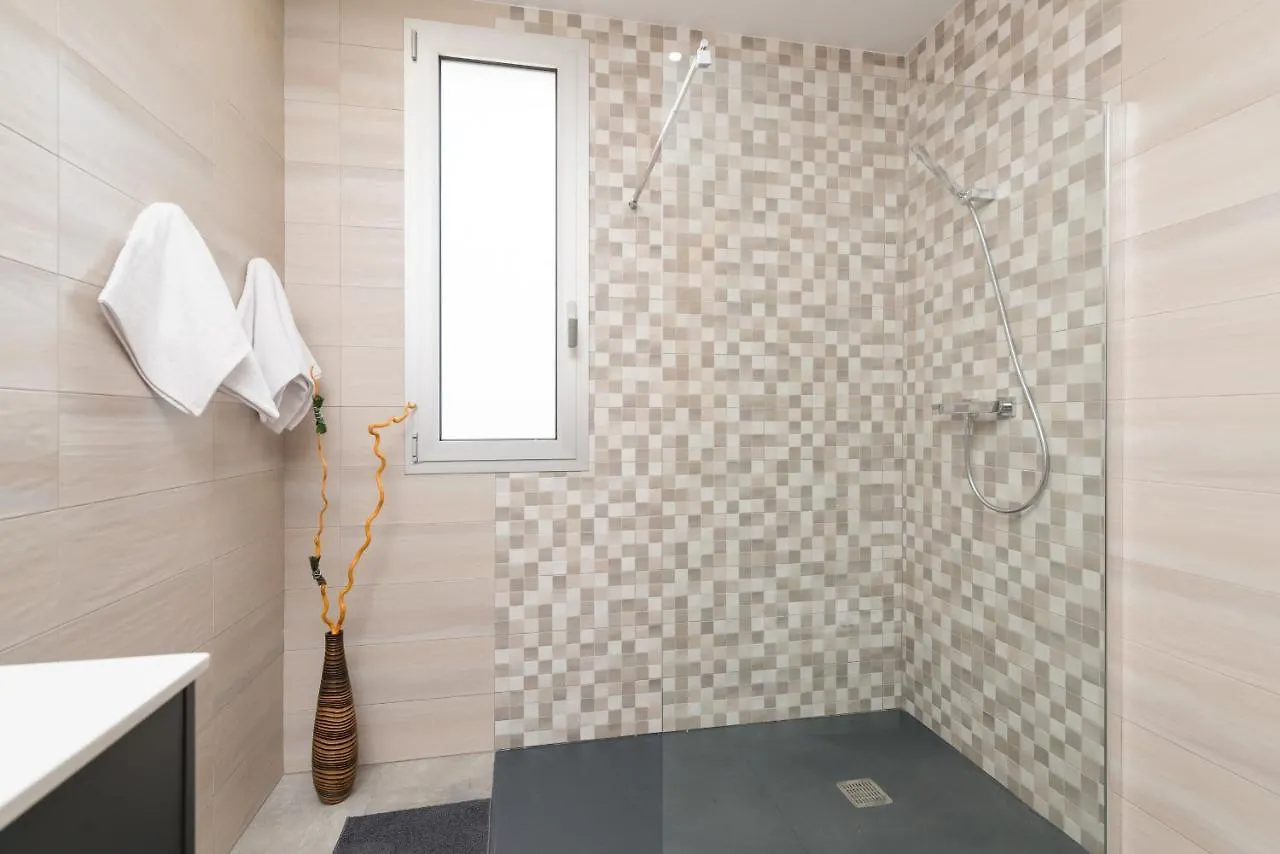לובי Villa Albaimar With Swimming Pool And Garden